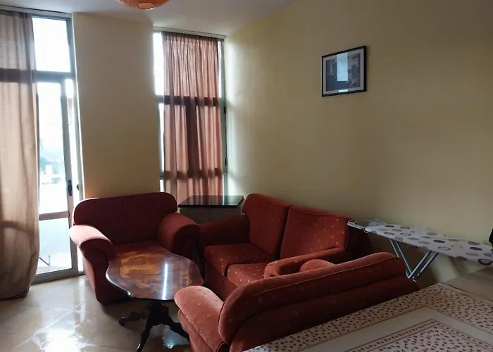 Home Sweet Home 2 - Guest House